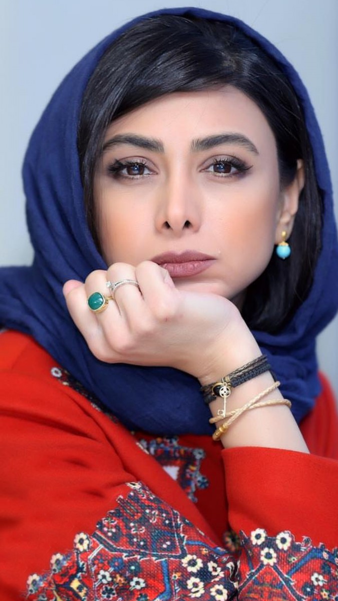 آزاده صمدی-بازیگر ایرانی